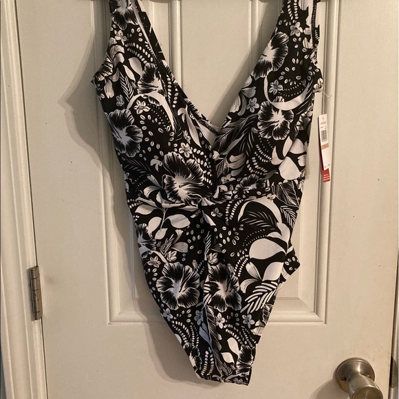 Jantzen shaper one piece swimsuit - Picture 1 of 12